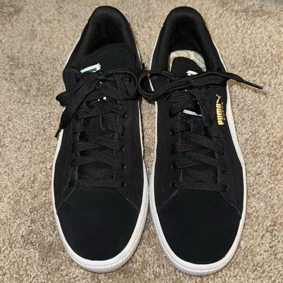 Puma Suede Classics Sneakers Size 10 Color Black White - Picture 2 of 11